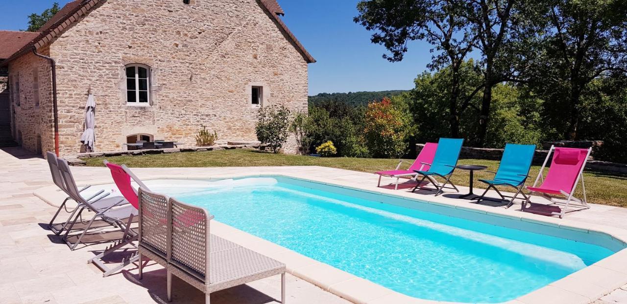 Bed and Breakfast La Tour Charlemagne Шато-Шалон Екстер'єр фото